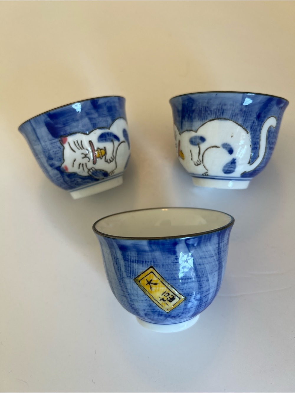 Cat Design Porcelain Tea Cups - Set of 3 - Japanese Decor